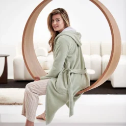 DUCHESS Badjas | Pale Olive -Vandyck Winkel BAGE17203 224 2