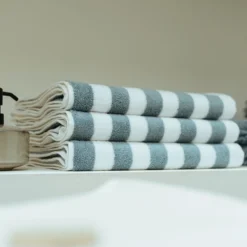 VERONA STRIPES Badgoed | Pearl Blue -Vandyck Winkel BAKC23202 190 5