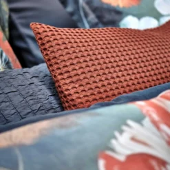 HOME PIQUE | Rusty Brown -Vandyck Winkel BLMK16101 334 1