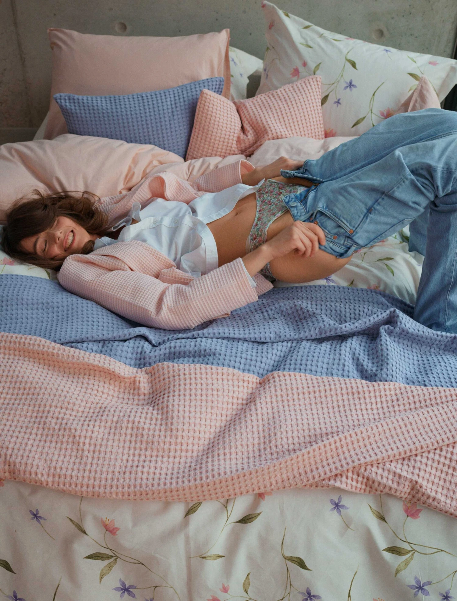 SOFT BLOOM Dekbedovertrekset | Offwhite 5 SOFT BLOOM Dekbedovertrekset | Offwhite - Afbeelding 3