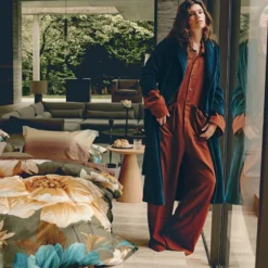 BEAUMONT Badjas | Dark Sea 8 BEAUMONT Badjas | Dark Sea -Vandyck Winkel Gold Rush Washed Cotton en Home Pique in martini olive Luminous in multi Home Benevento 4b1bc1c0 534e 4382 9f29 e5ff750c1b7b