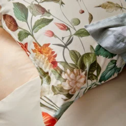 HOLIDAY Dekbedovertrekset | Cream Tan -Vandyck Winkel Holiday en Seaside in multi Pure 68 in smoke green en sage green 6