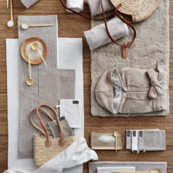 HOME UNI Badgoed | Stone -Vandyck Winkel Home Uni 090 white Home Petit Ligne 090 white Home Mouline 090 white bathrobe Chicago 1