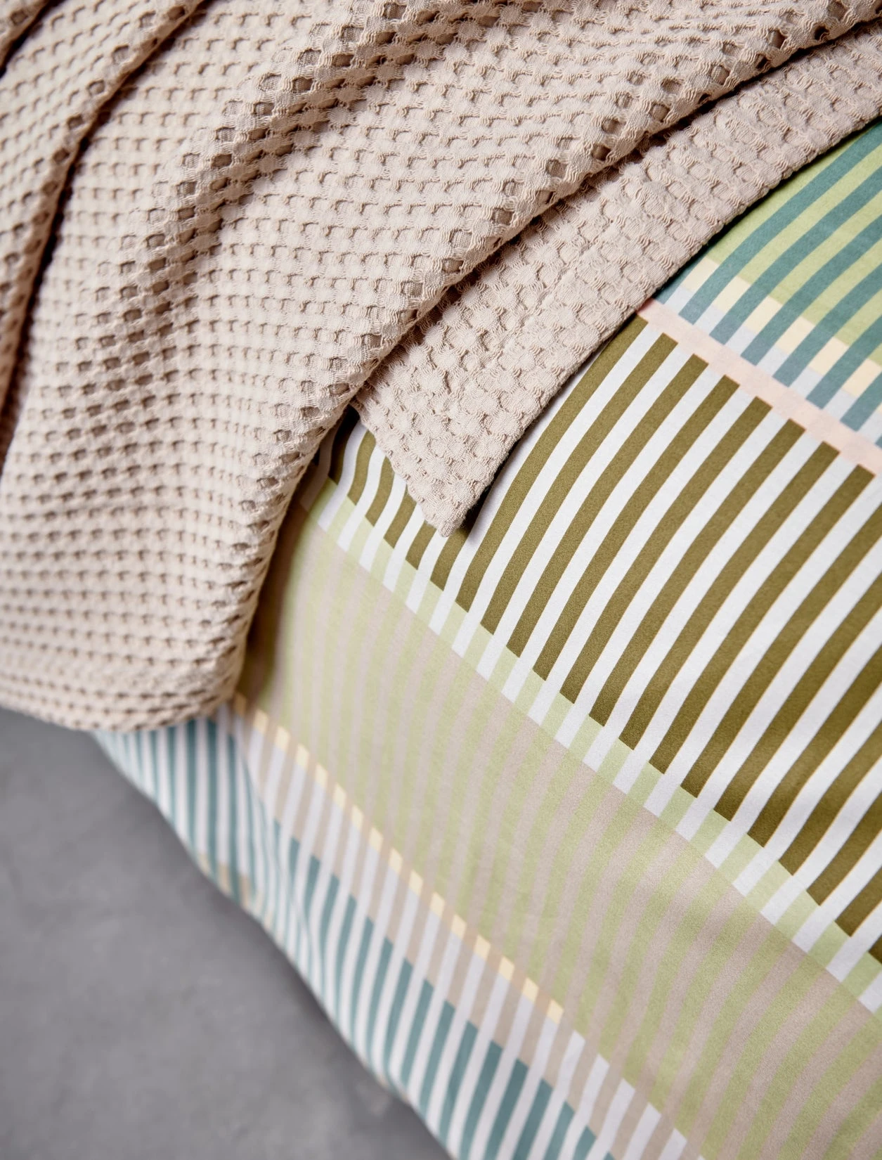 OPTIMIST Dekbedovertrekset | Smoke Green 9 OPTIMIST Dekbedovertrekset | Smoke Green - Afbeelding 7