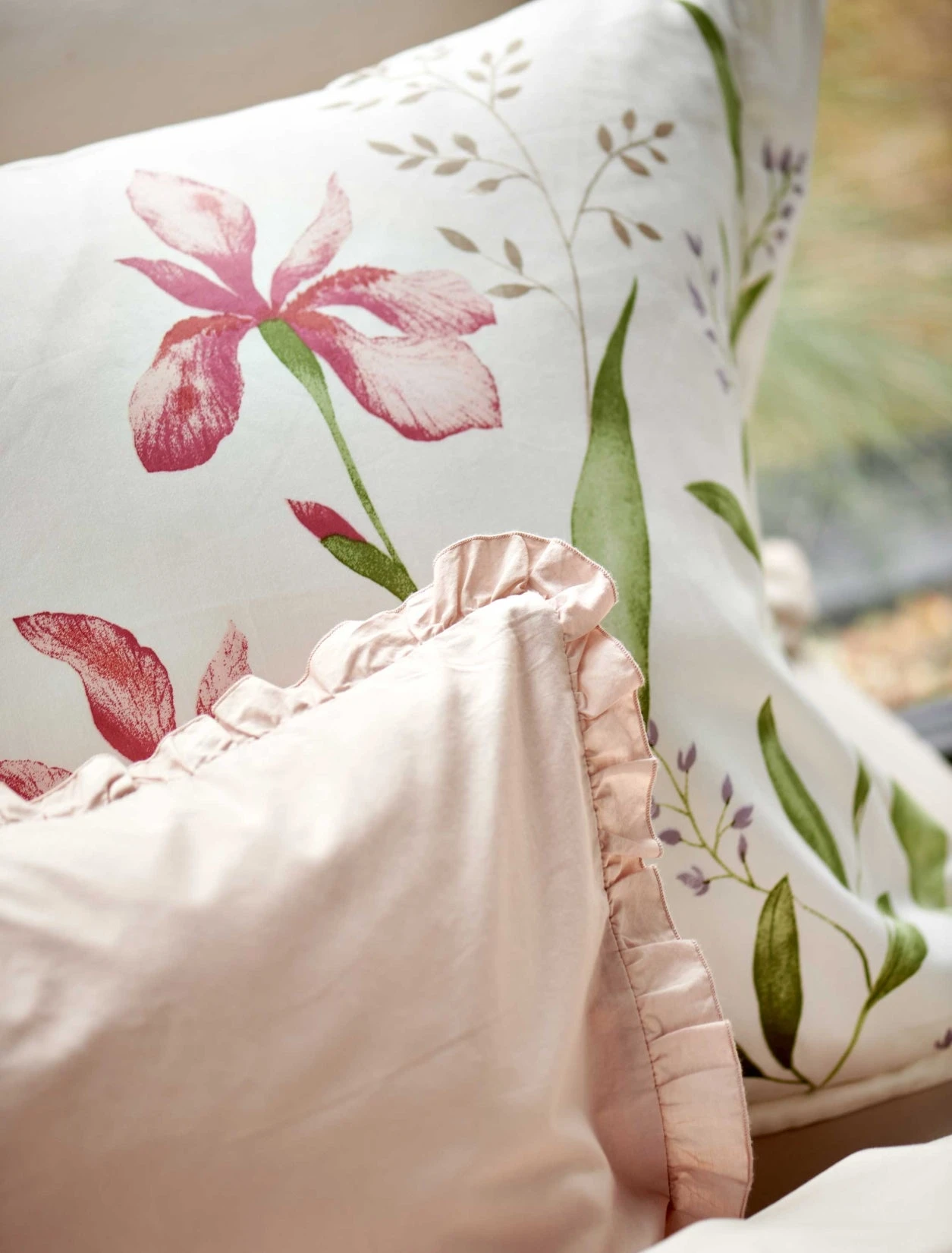 SERENE FLOWER Dekbedovertrekset | Offwhite 6 SERENE FLOWER Dekbedovertrekset | Offwhite - Afbeelding 4