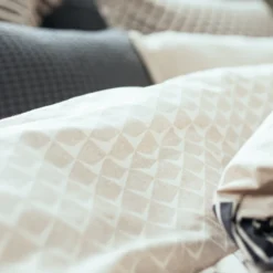 DIAMONDS Dekbedovertrek | Off Black 16 DIAMONDS Dekbedovertrek | Off Black -Vandyck Winkel SABR23217 198 7