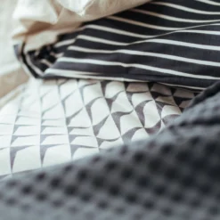 DIAMONDS Dekbedovertrek | Off Black 17 DIAMONDS Dekbedovertrek | Off Black -Vandyck Winkel SABR23217 198 8