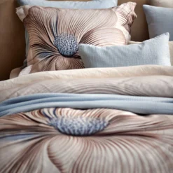 ROYAL GARDEN XL Dekbedovertrekset | Cream Tan 13 ROYAL GARDEN XL Dekbedovertrekset | Cream Tan -Vandyck Winkel SAM125110 189 6 c26851cd 1fa9 461e 9a8a e5978f70b8bd scaled