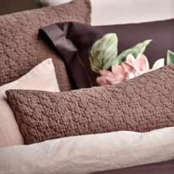 PARADISE BLOOM XL Dekbedovertrekset | Dark Chocolate 10 PARADISE BLOOM XL Dekbedovertrekset | Dark Chocolate -Vandyck Winkel SASR24211 104 3