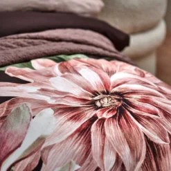 PARADISE BLOOM Dekbedovertrekset | Dark Chocolate -Vandyck Winkel SASR24211 104 4 1d6e1b11 aa76 450d b5c0 57aef4fb9969